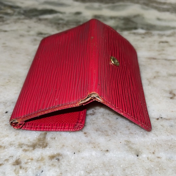 Louis Vuitton Red Epi Leather 4 Key Case - Picture 11 of 16